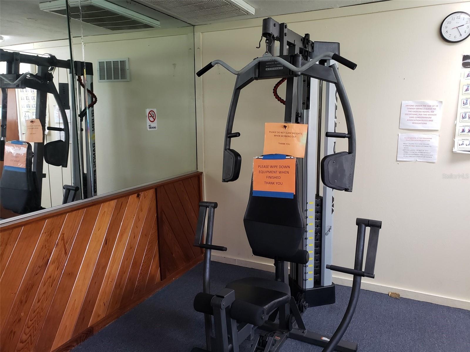 Listing photo id 28 for 3774 59th Avenue W 3774