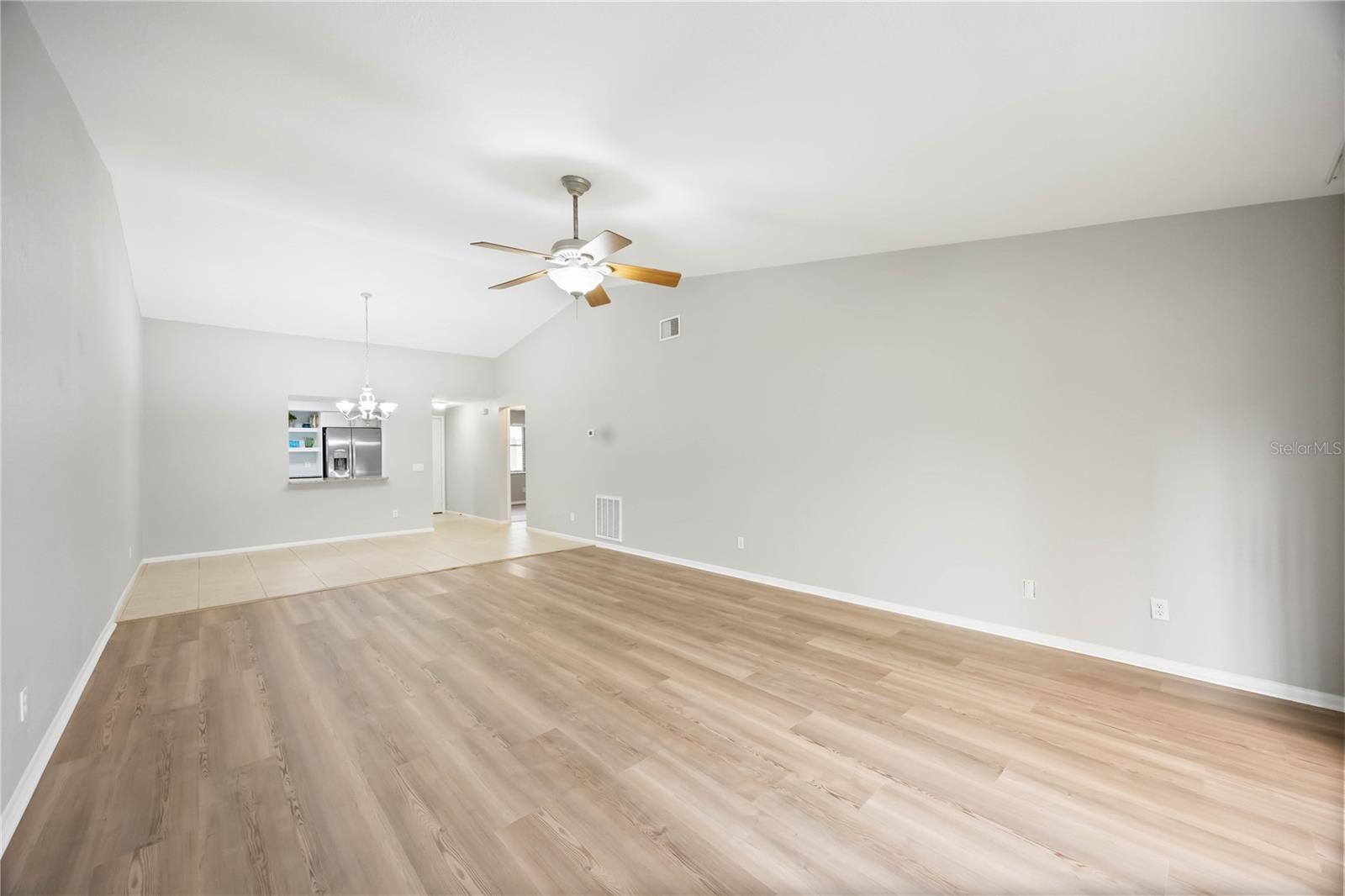 Image 11 of 53 For 6515 Heritage Lane 2615