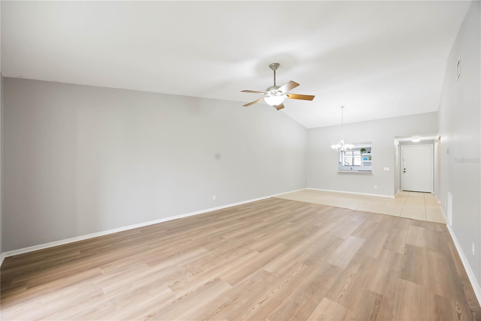 Image 12 of 53 For 6515 Heritage Lane 2615