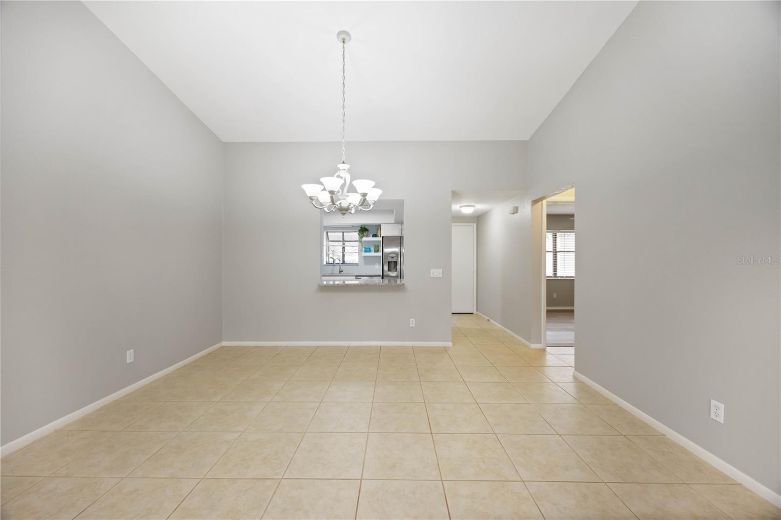 Image 14 of 53 For 6515 Heritage Lane 2615