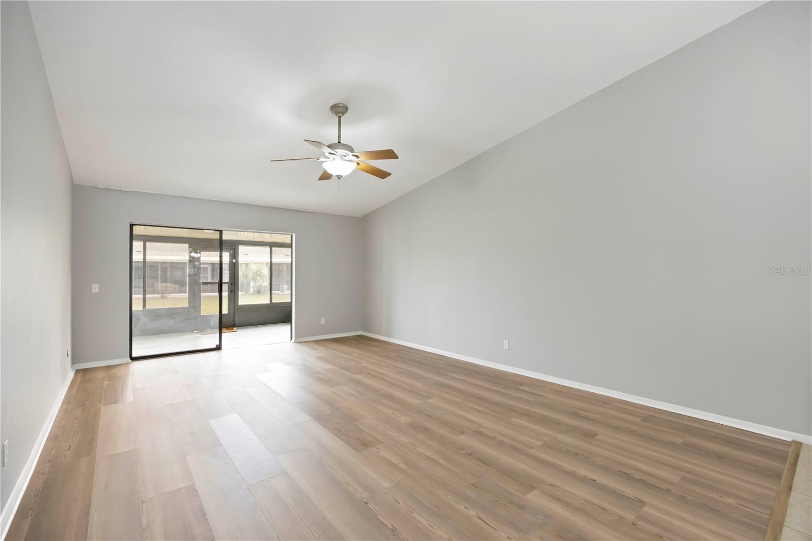 Image 20 of 53 For 6515 Heritage Lane 2615