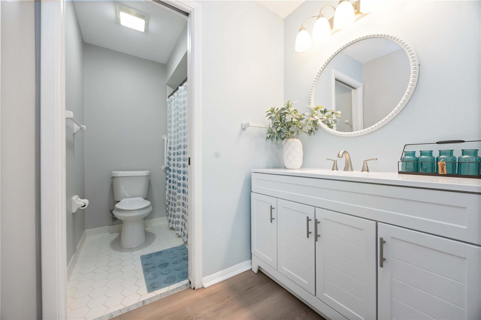 Image 21 of 53 For 6515 Heritage Lane 2615