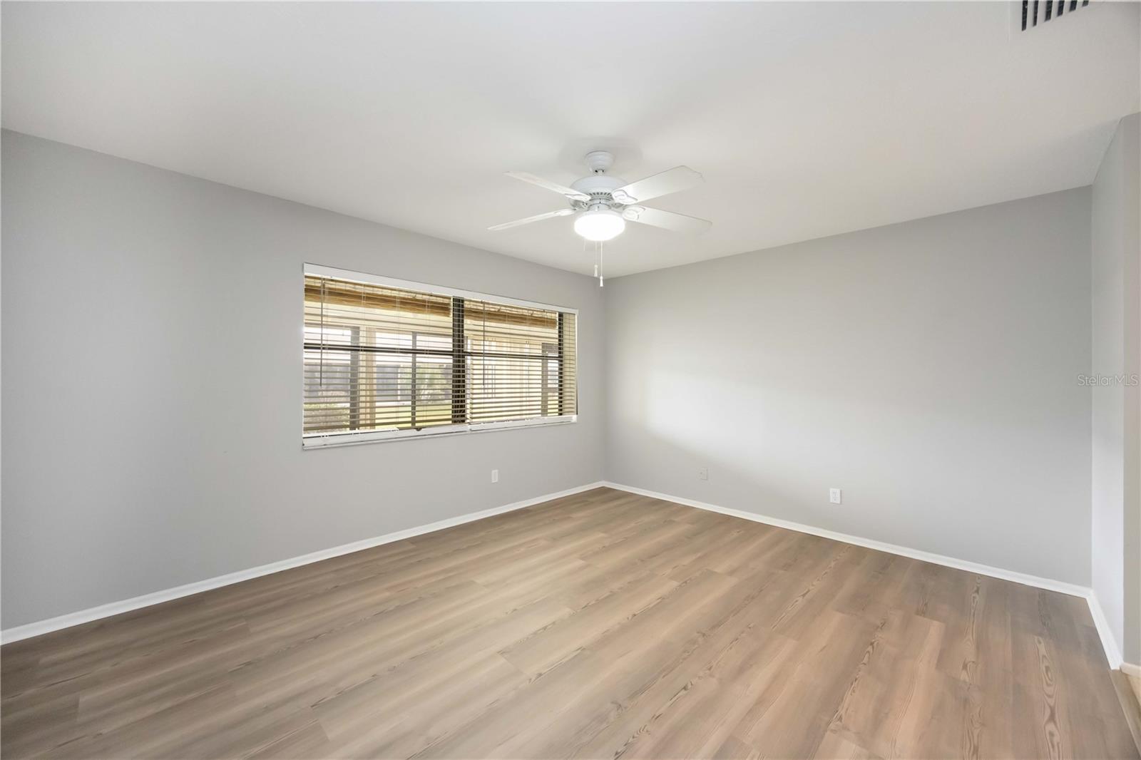 Image 24 of 53 For 6515 Heritage Lane 2615