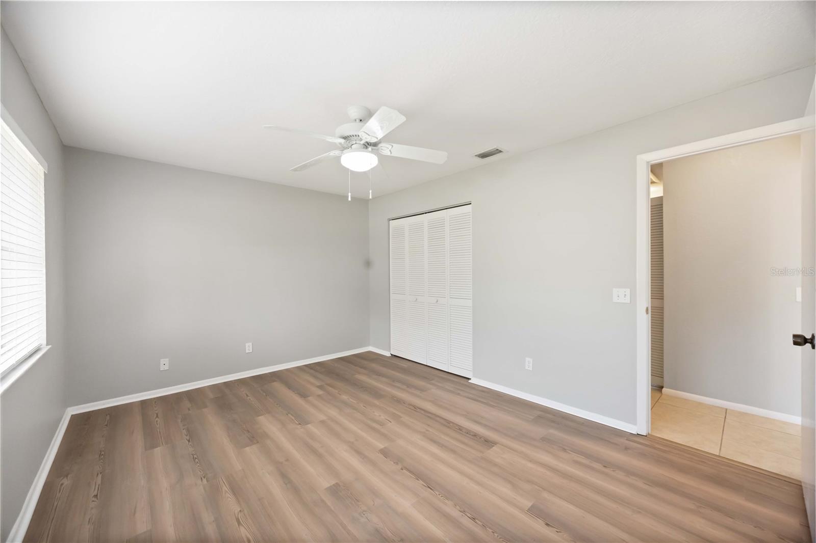 Image 27 of 53 For 6515 Heritage Lane 2615