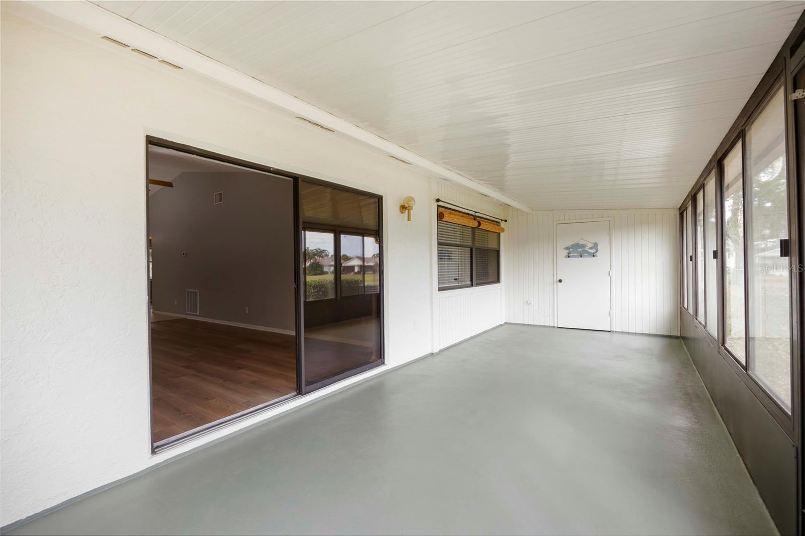 Image 31 of 53 For 6515 Heritage Lane 2615