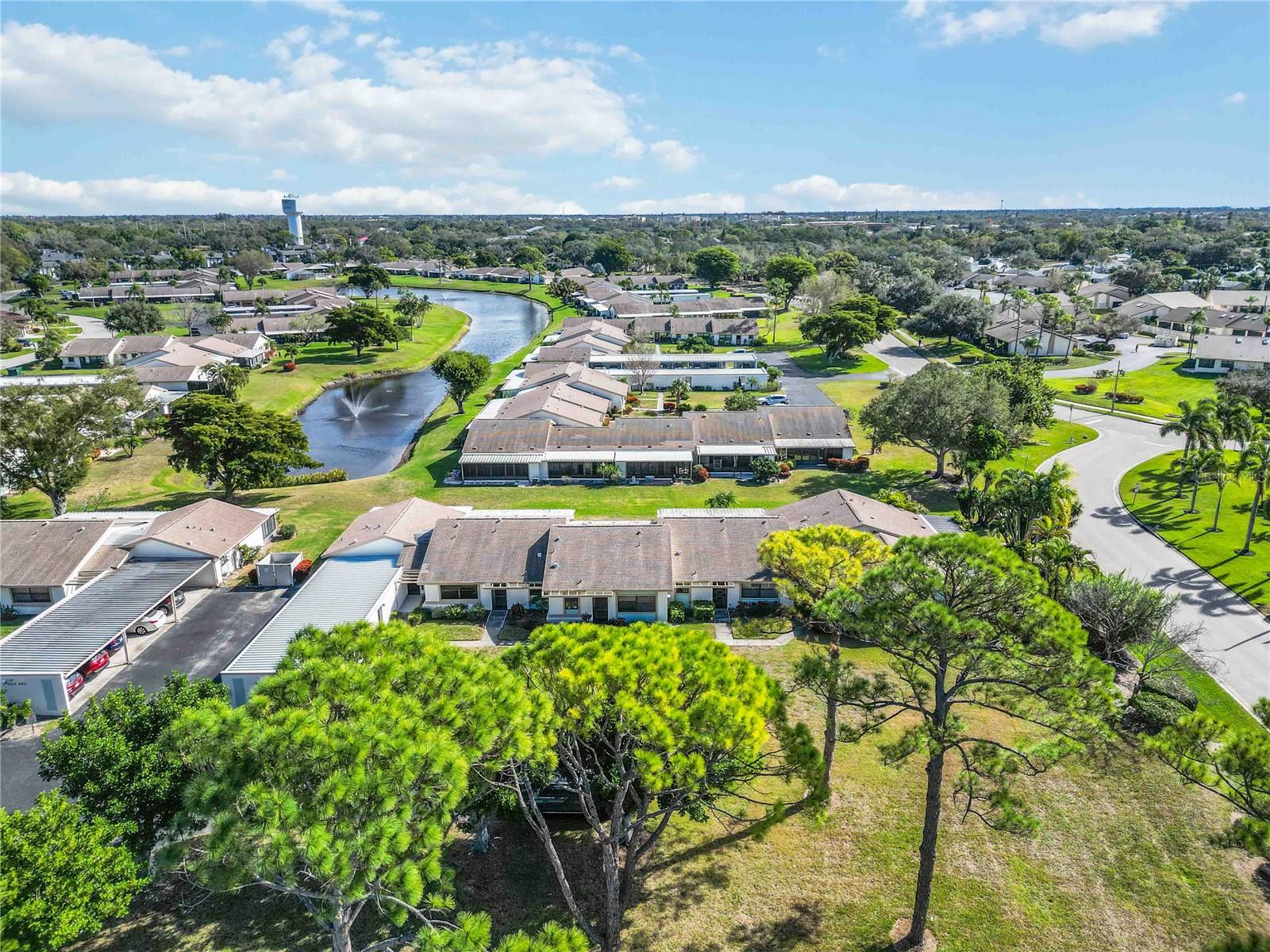 Image 46 of 53 For 6515 Heritage Lane 2615