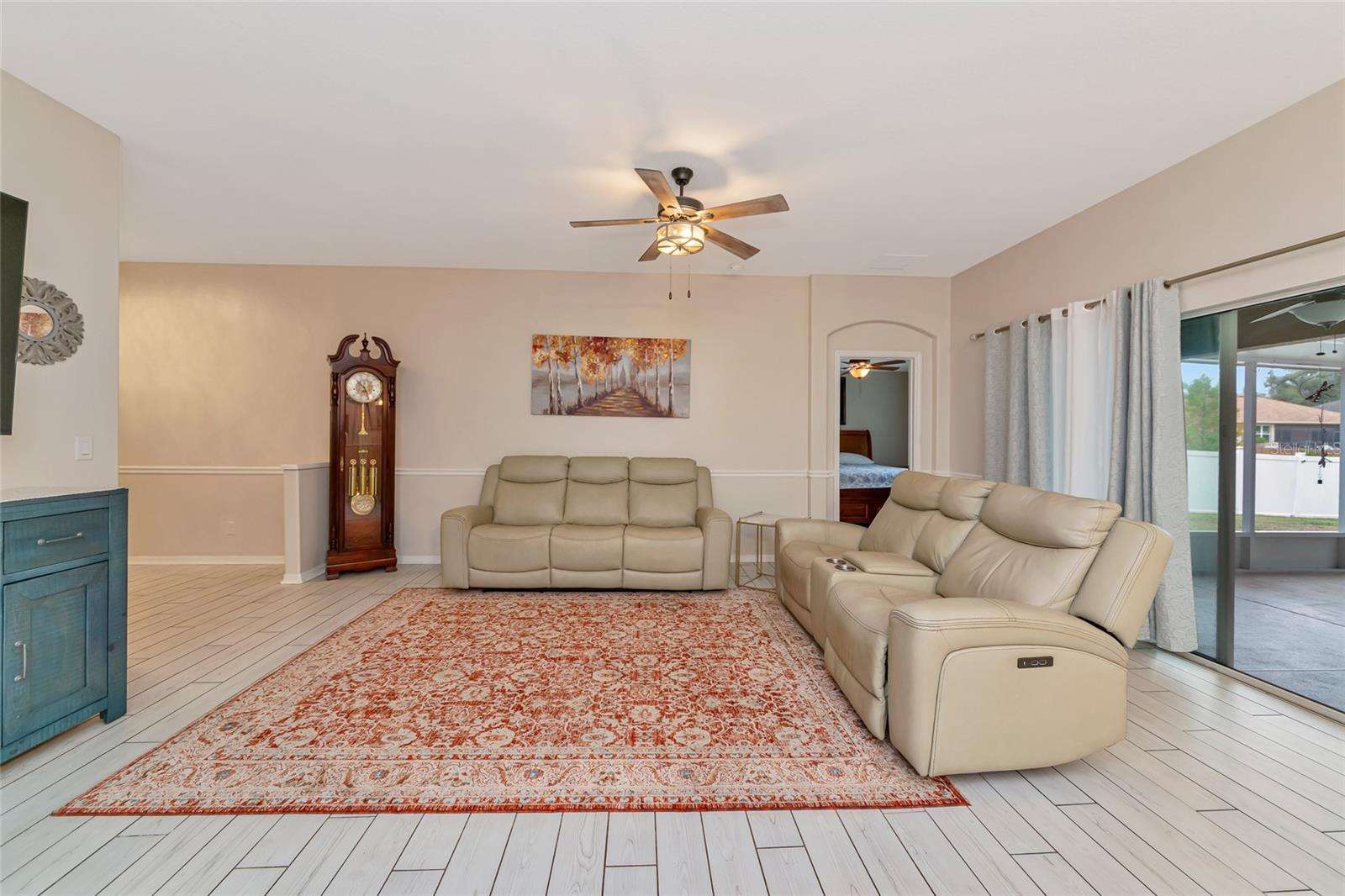 Image 13 of 49 For 8106 120th Avenue E