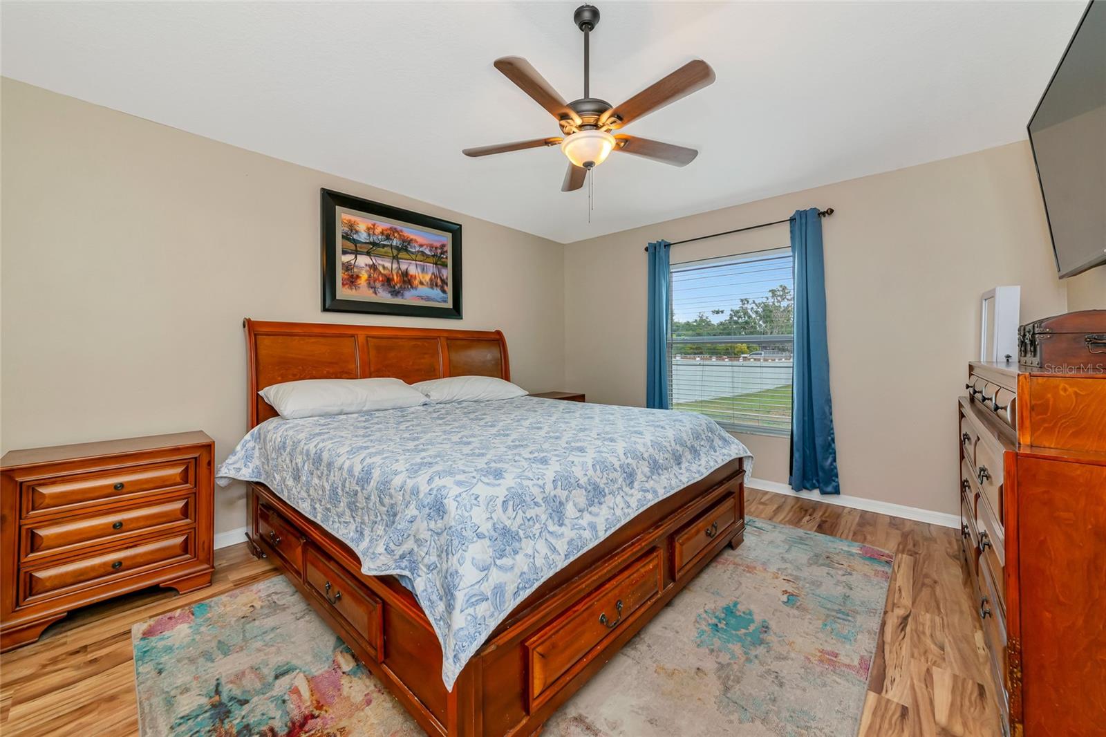 Image 14 of 49 For 8106 120th Avenue E