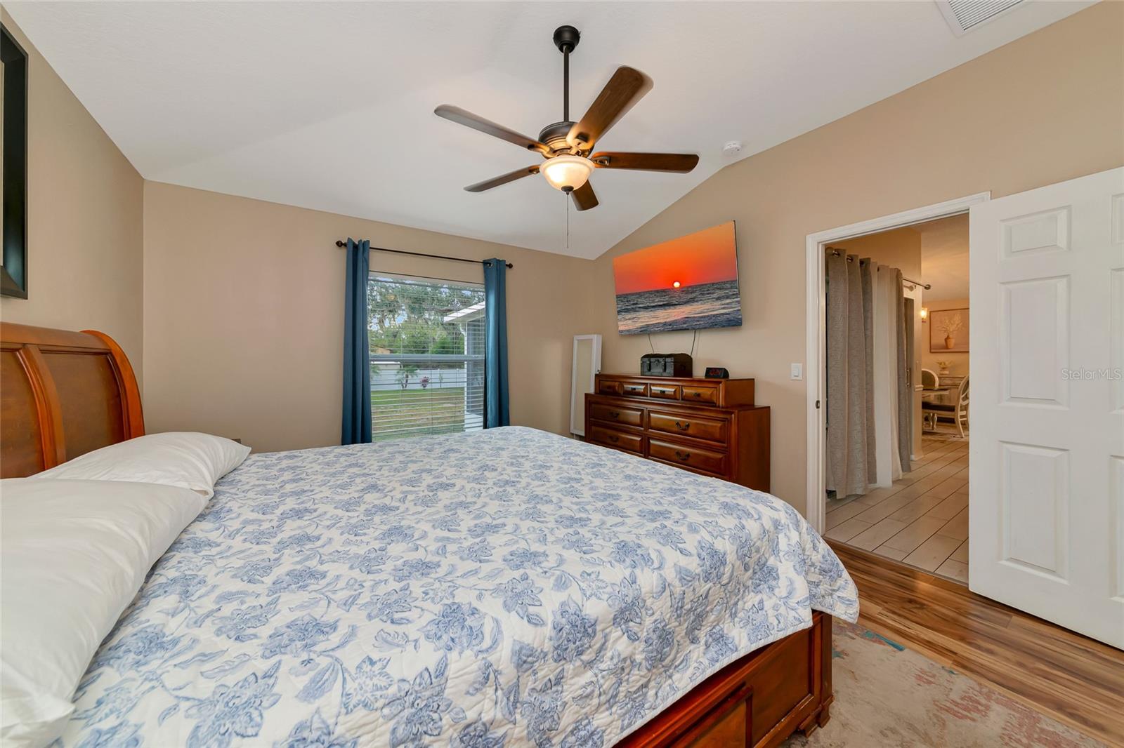 Image 15 of 49 For 8106 120th Avenue E