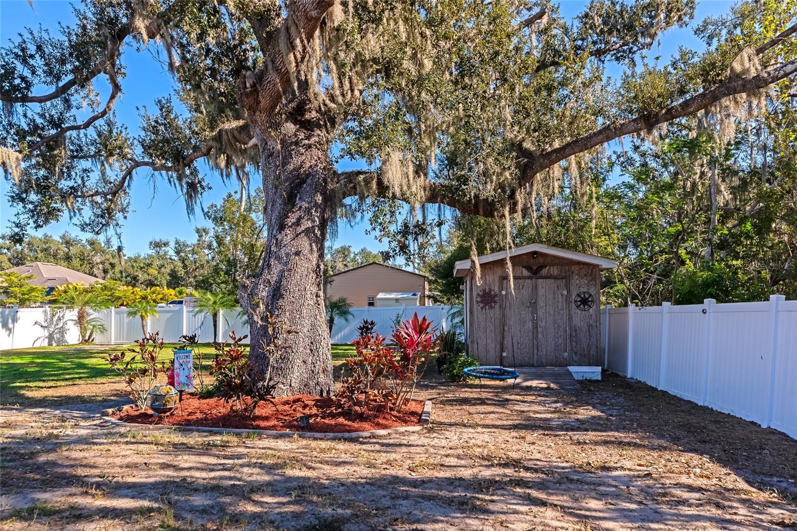 Image 34 of 49 For 8106 120th Avenue E