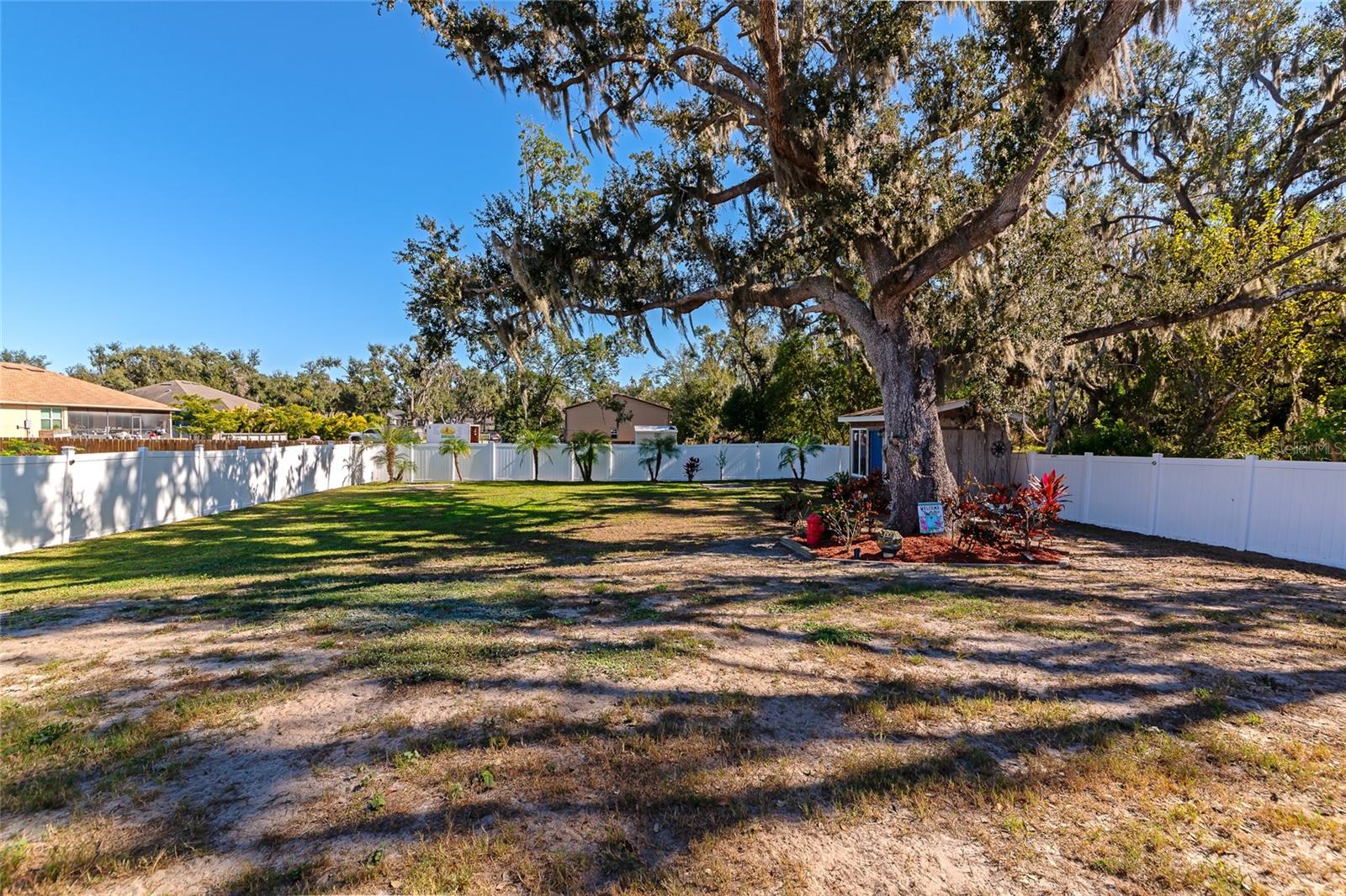 Image 36 of 49 For 8106 120th Avenue E