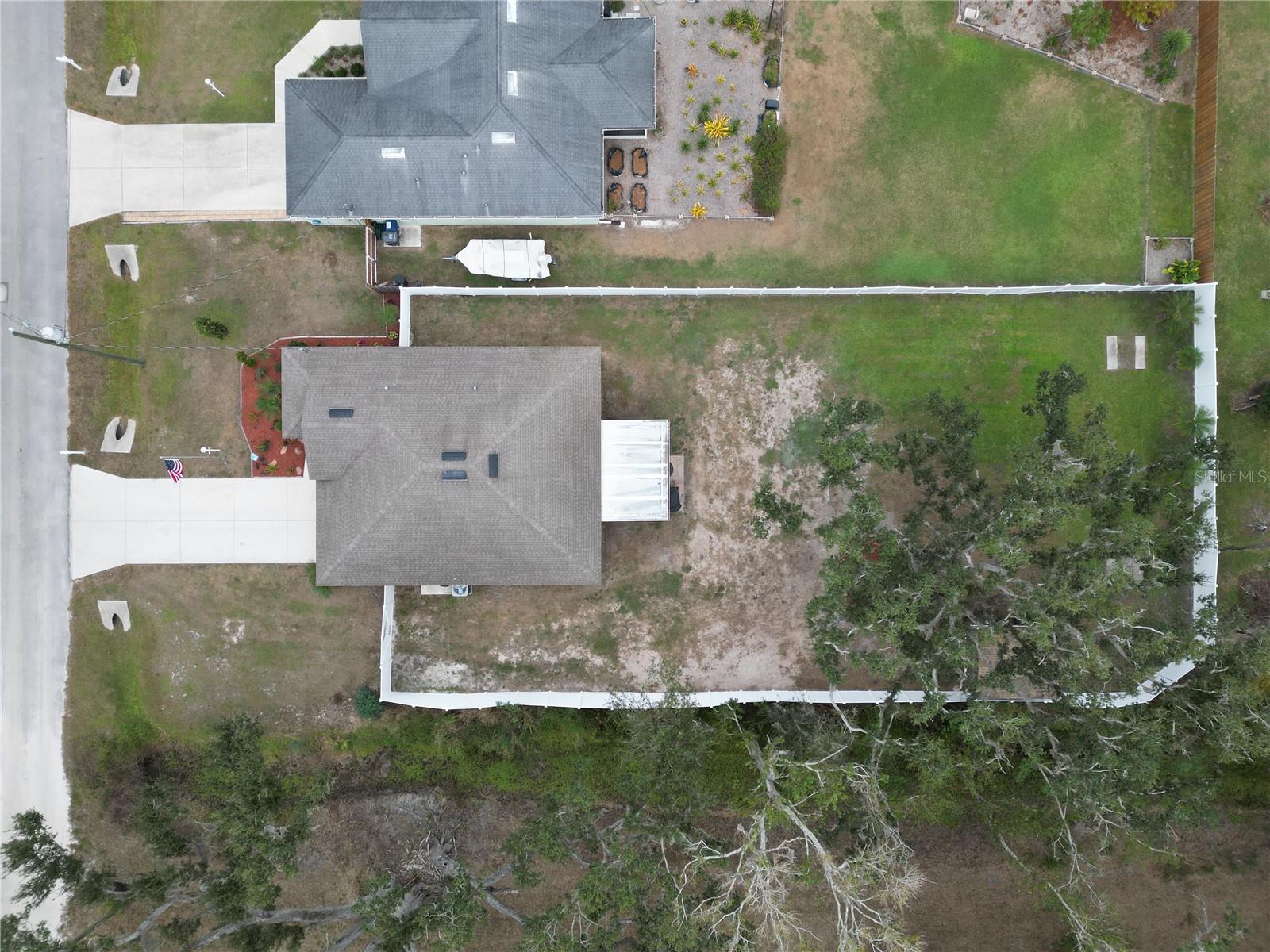 Image 39 of 49 For 8106 120th Avenue E