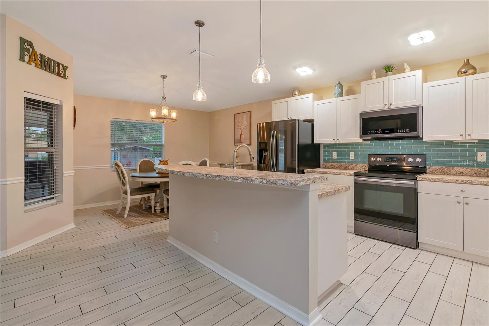 Image 4 of 49 For 8106 120th Avenue E