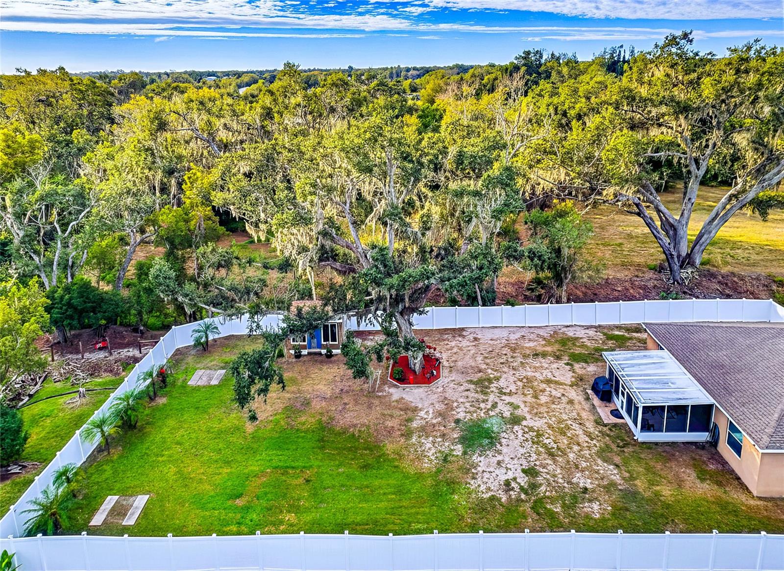 Image 40 of 49 For 8106 120th Avenue E