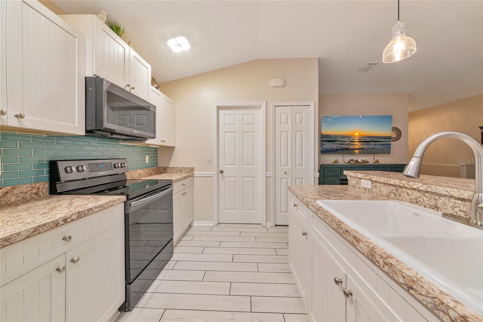 Image 7 of 49 For 8106 120th Avenue E