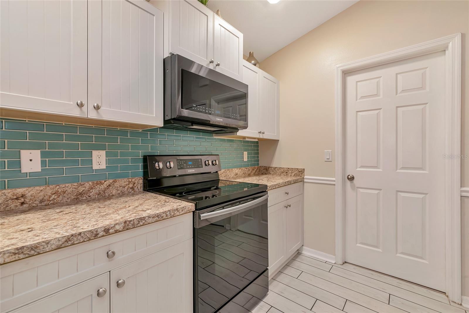 Image 8 of 49 For 8106 120th Avenue E