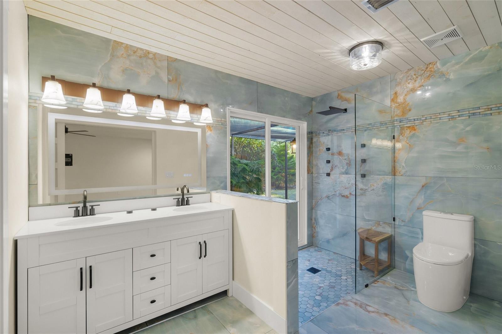 Image 13 of 35 For 4916 Hidden Oaks Trail