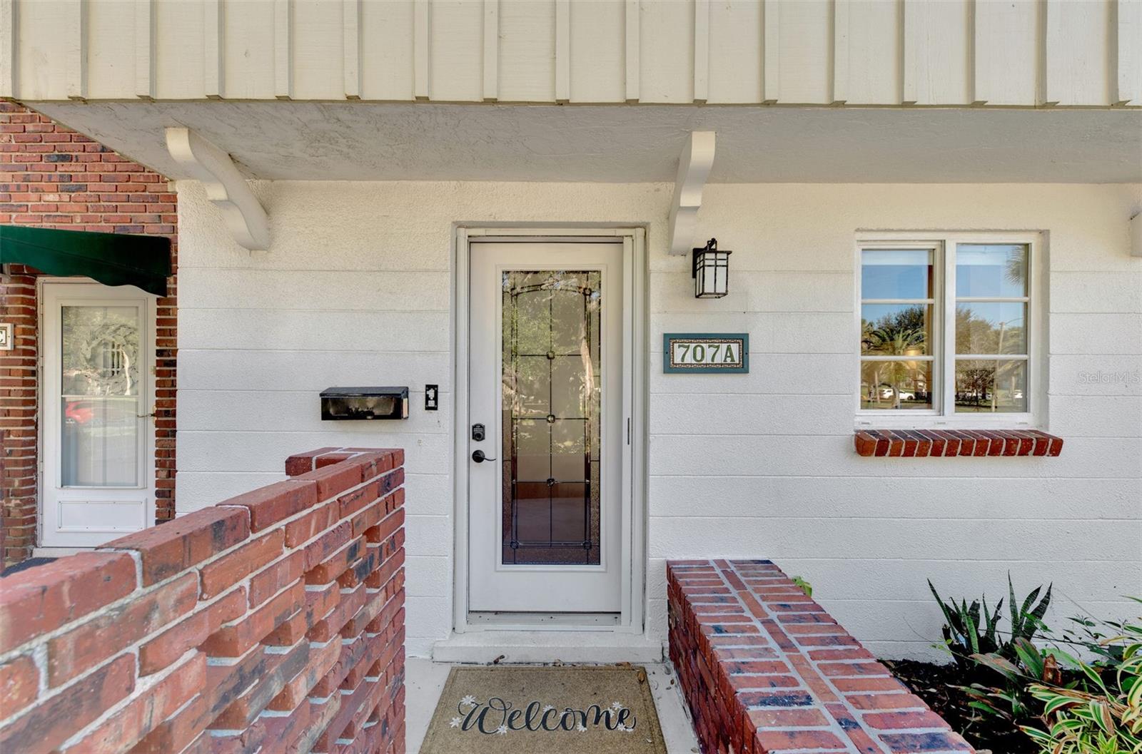 Image 2 of 60 For 707 Venice Avenue 707a