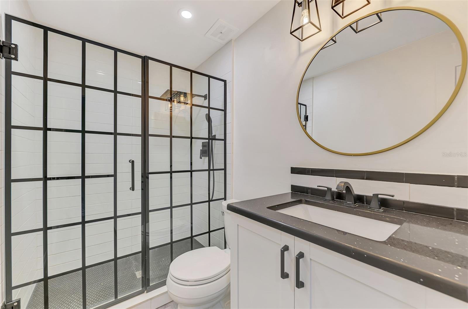 Image 39 of 60 For 707 Venice Avenue 707a