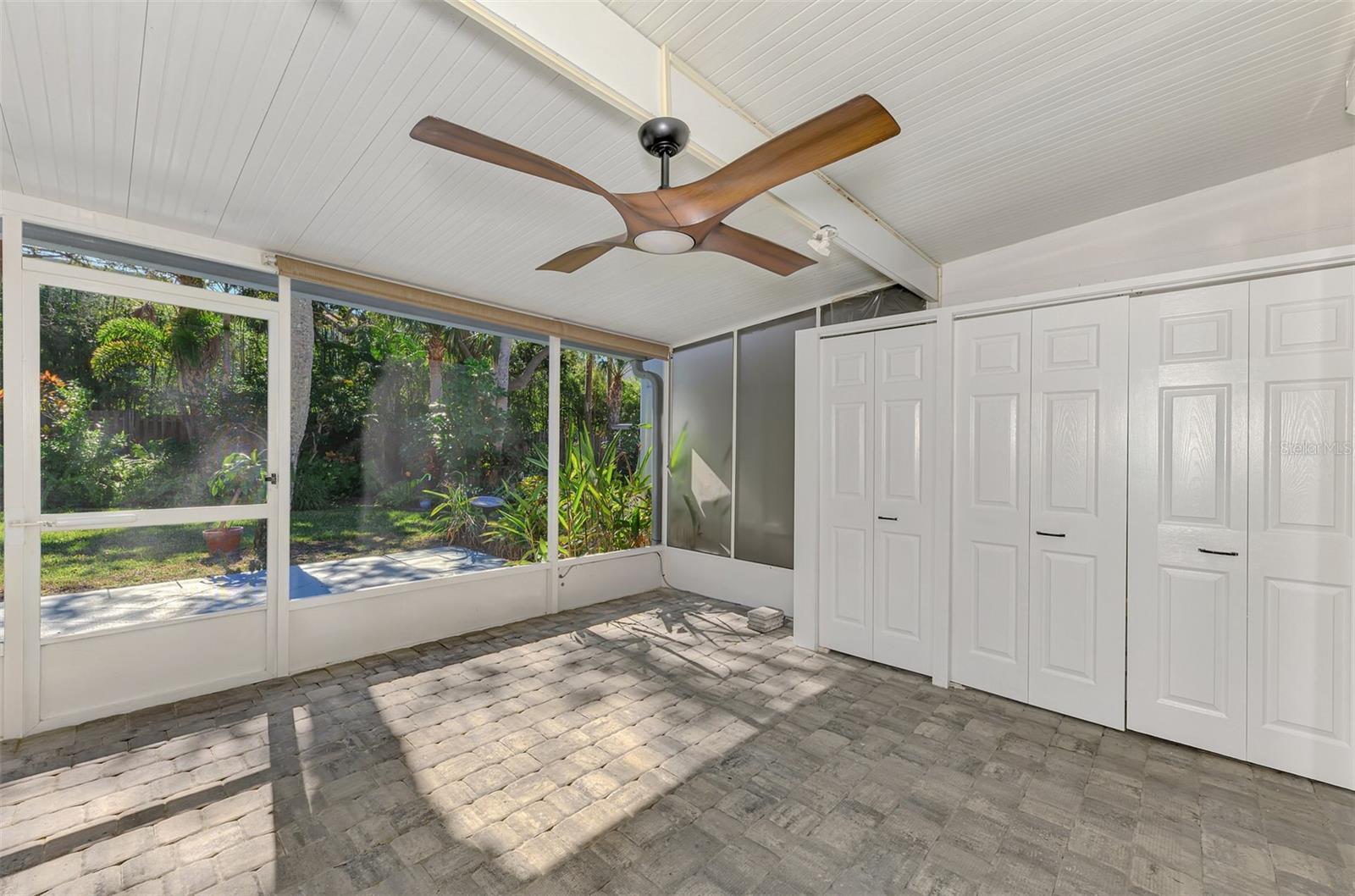 Image 41 of 60 For 707 Venice Avenue 707a