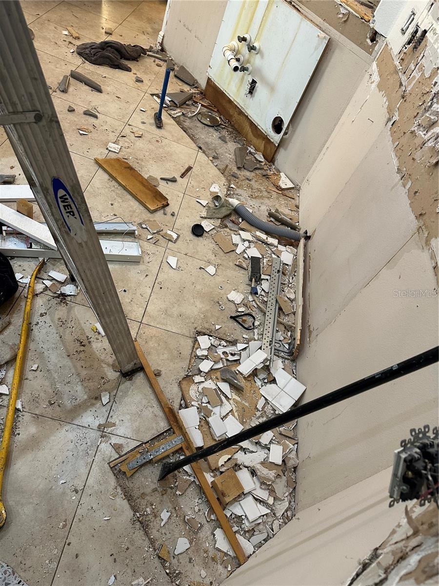 Image 18 of 43 For 25250 Sr 64  