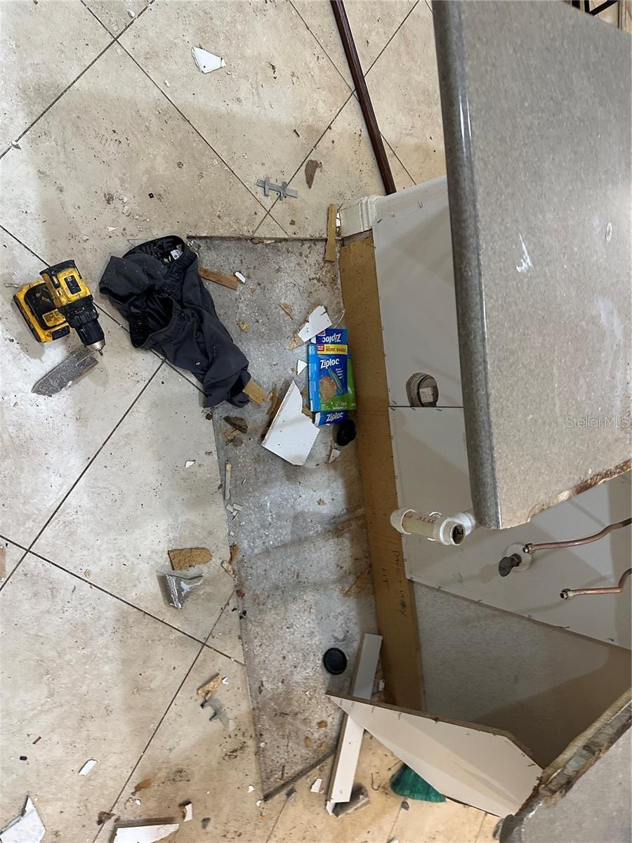 Image 22 of 43 For 25250 Sr 64  