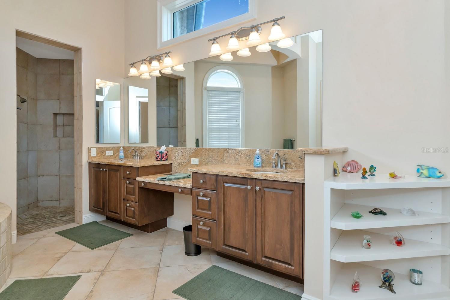 Image 17 of 74 For 11716 River Shores Trail