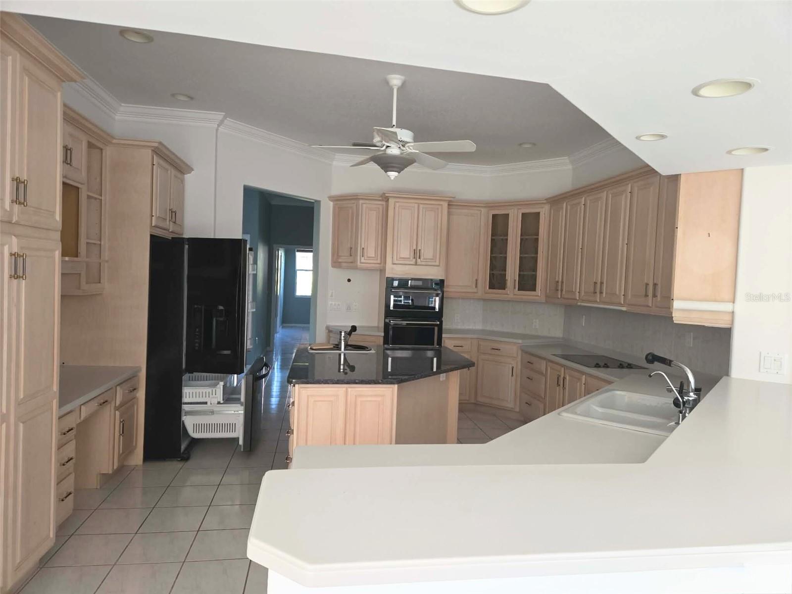 Image 9 of 38 For 7430 Weeping Willow Drive