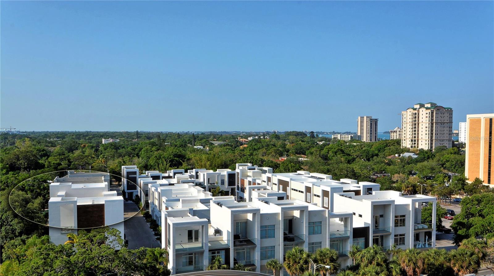 Image 2 of 53 For 209 Cosmopolitan Court