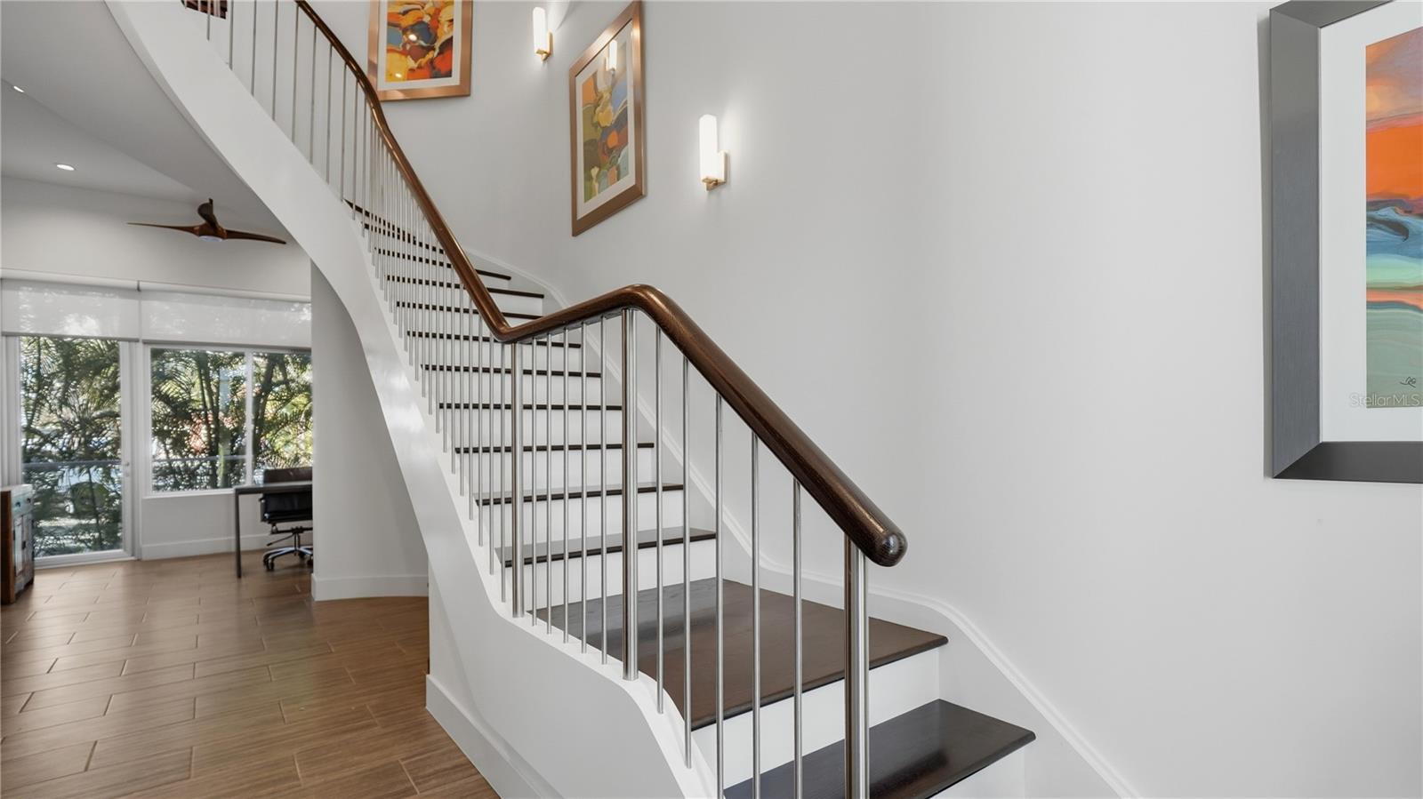 Image 6 of 53 For 209 Cosmopolitan Court