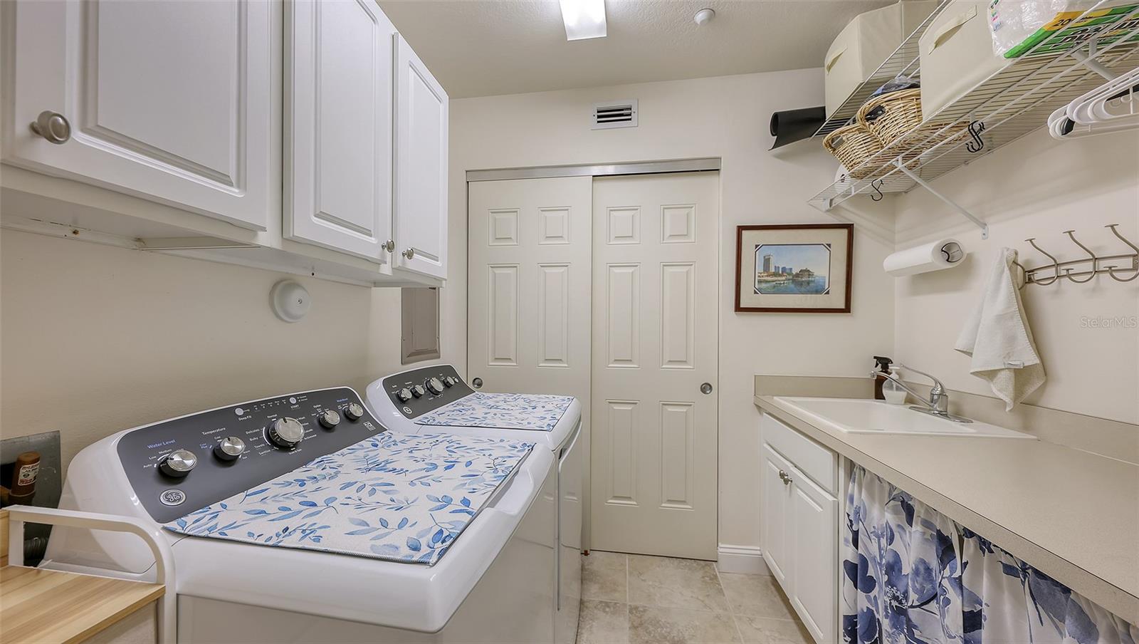 Image 32 of 60 For 7718 Lake Vista Court 207