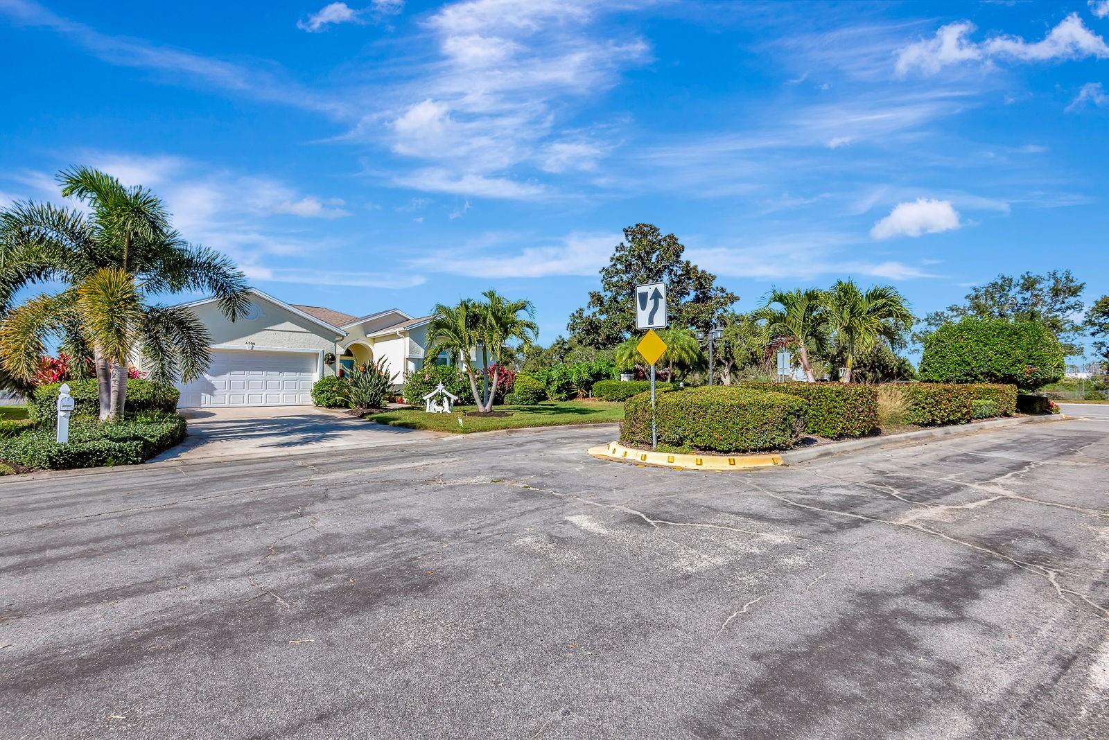 Image 9 of 57 For 6200 Weymouth Drive