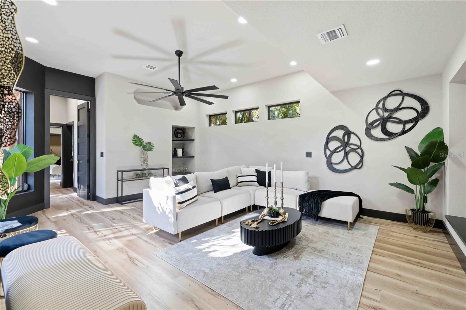 Image 27 of 77 For 4534 Banan Place