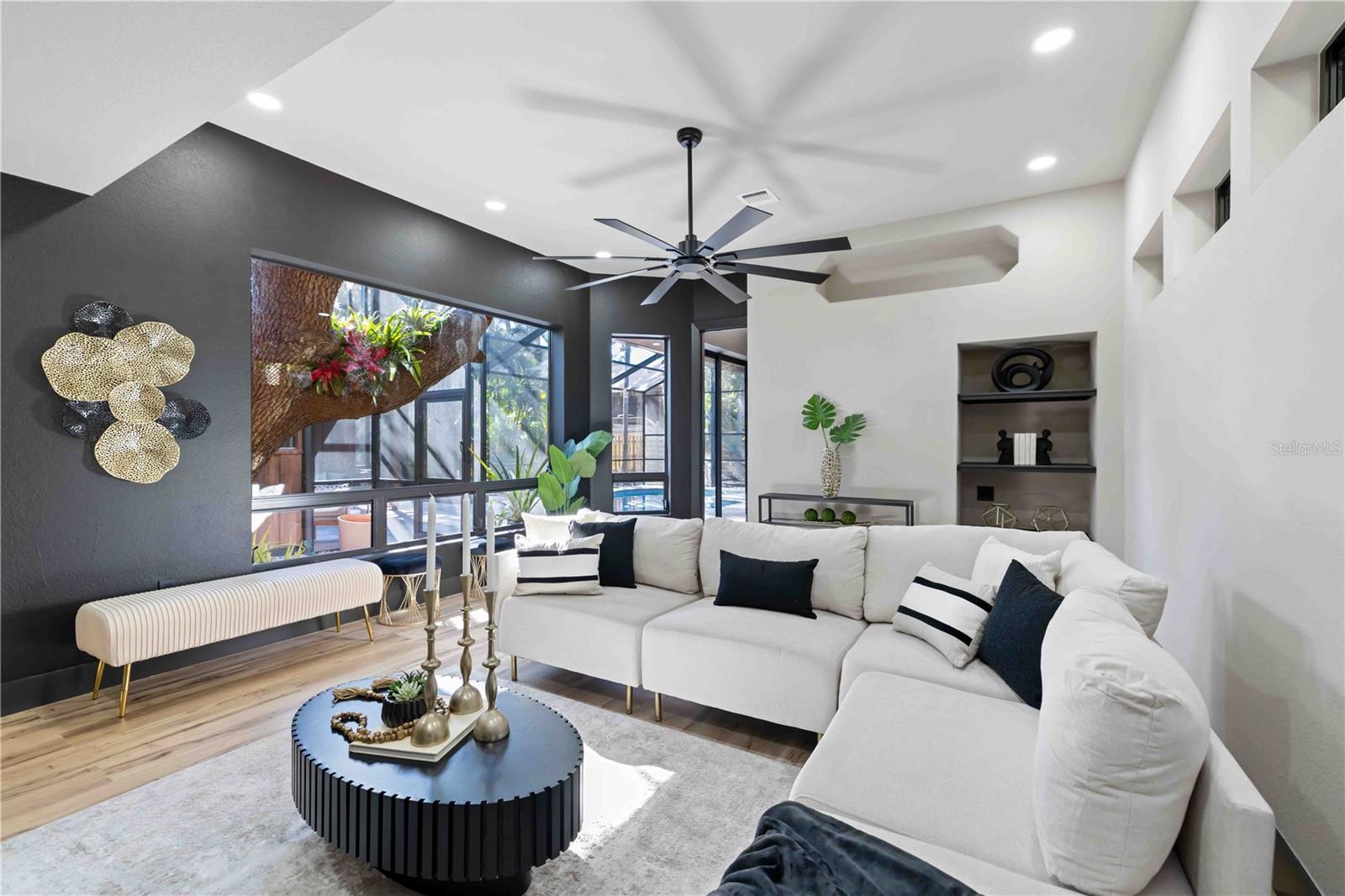 Image 28 of 77 For 4534 Banan Place