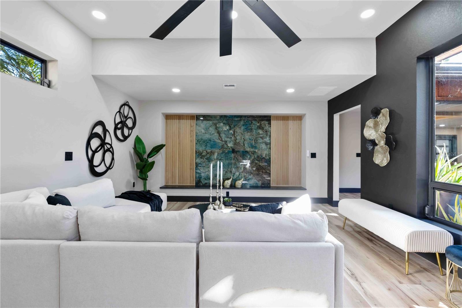 Image 29 of 77 For 4534 Banan Place