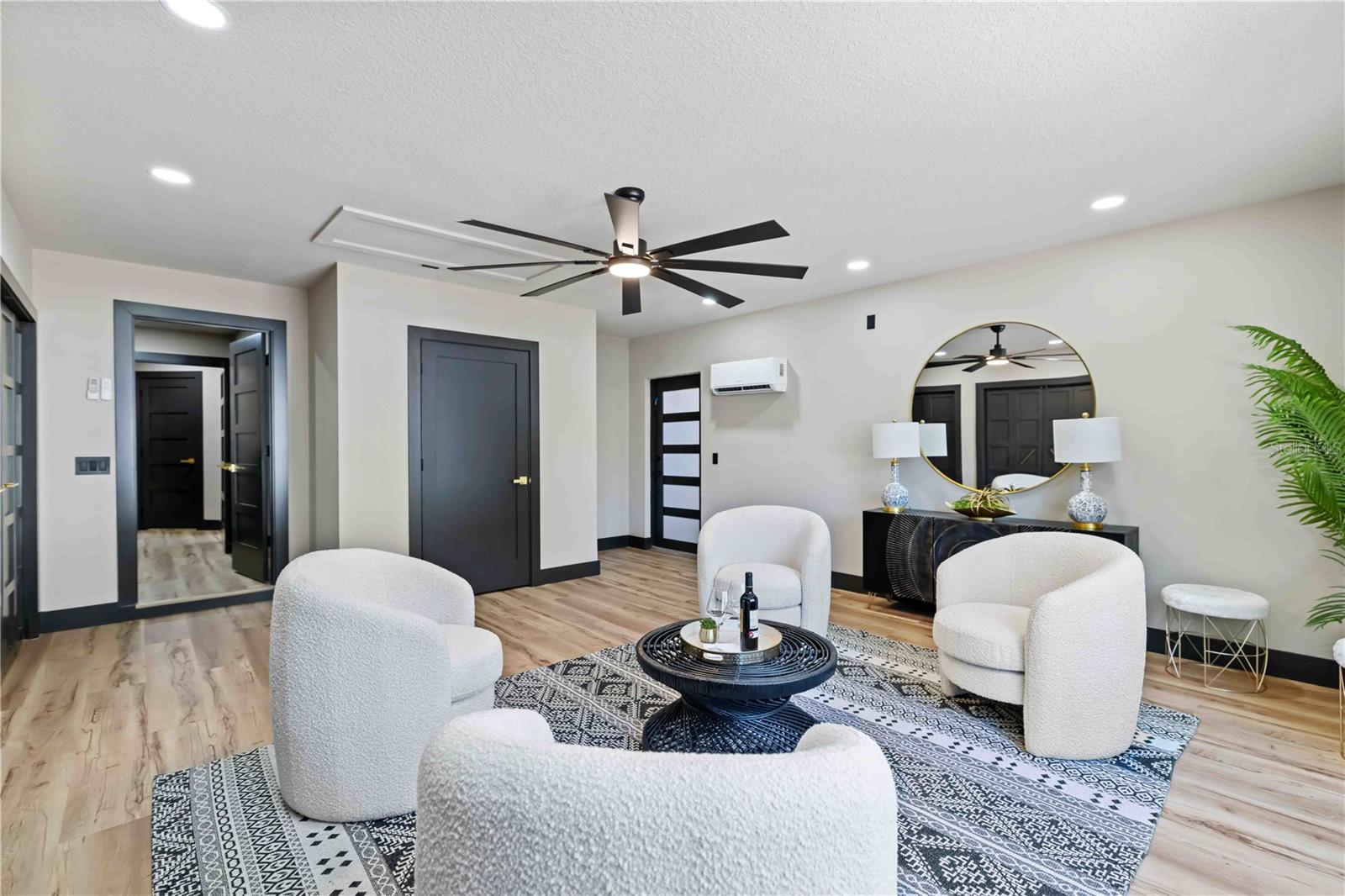 Image 31 of 77 For 4534 Banan Place