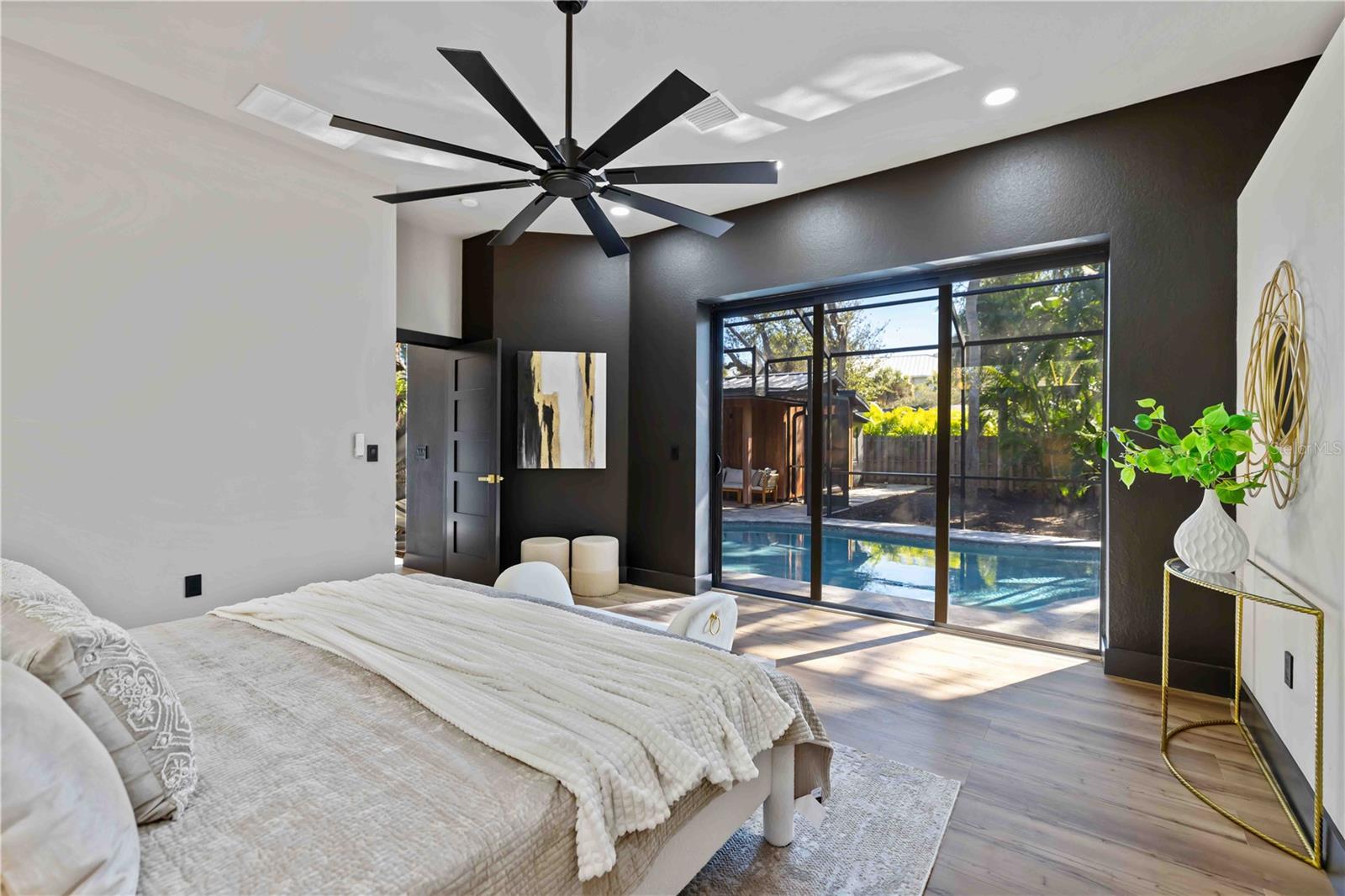 Image 34 of 77 For 4534 Banan Place