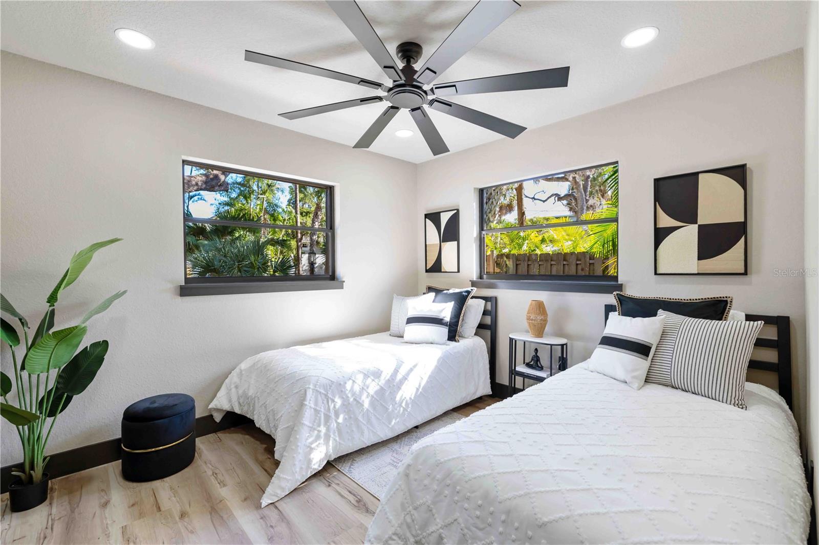 Image 38 of 77 For 4534 Banan Place