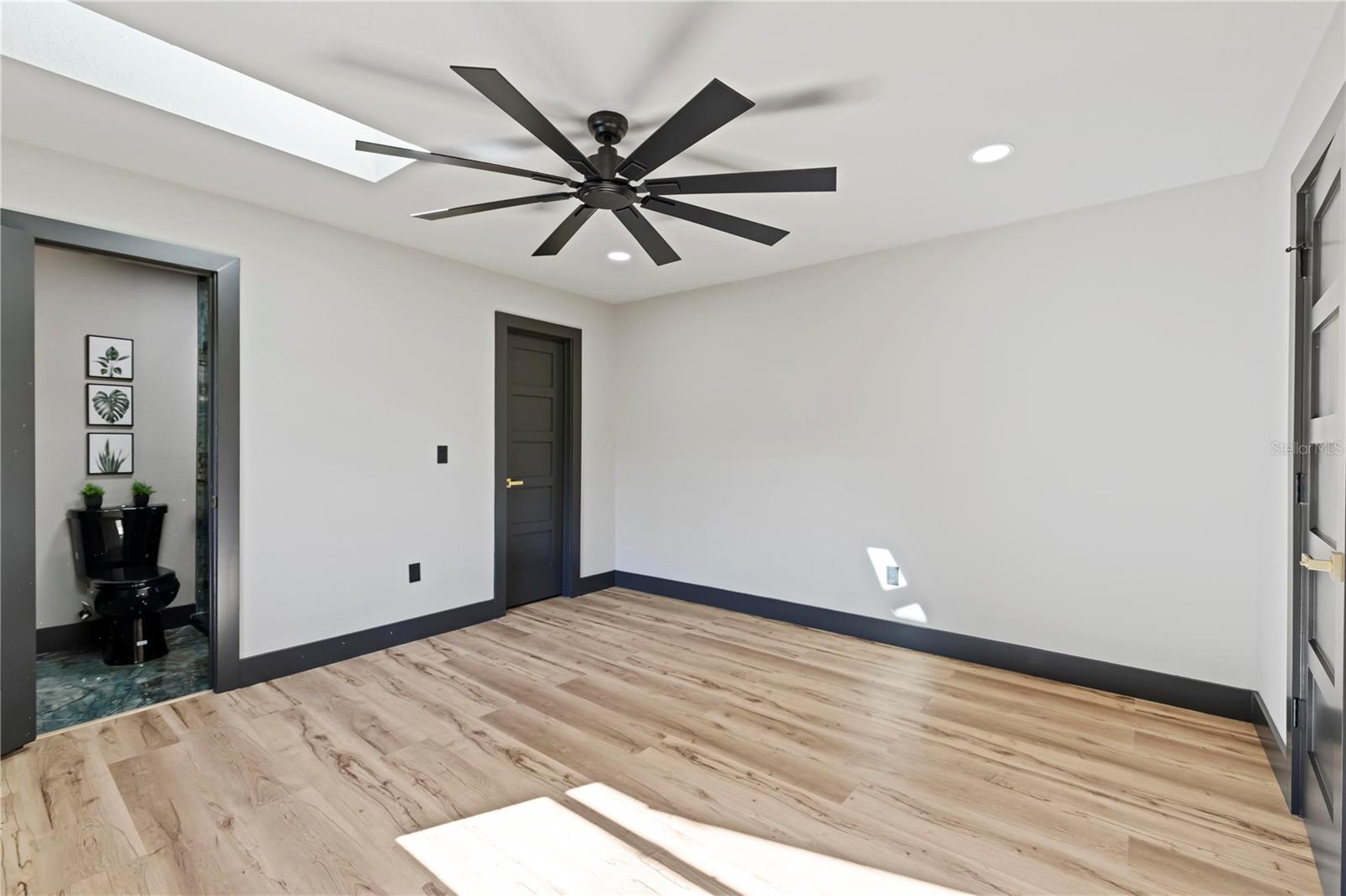 Image 48 of 77 For 4534 Banan Place