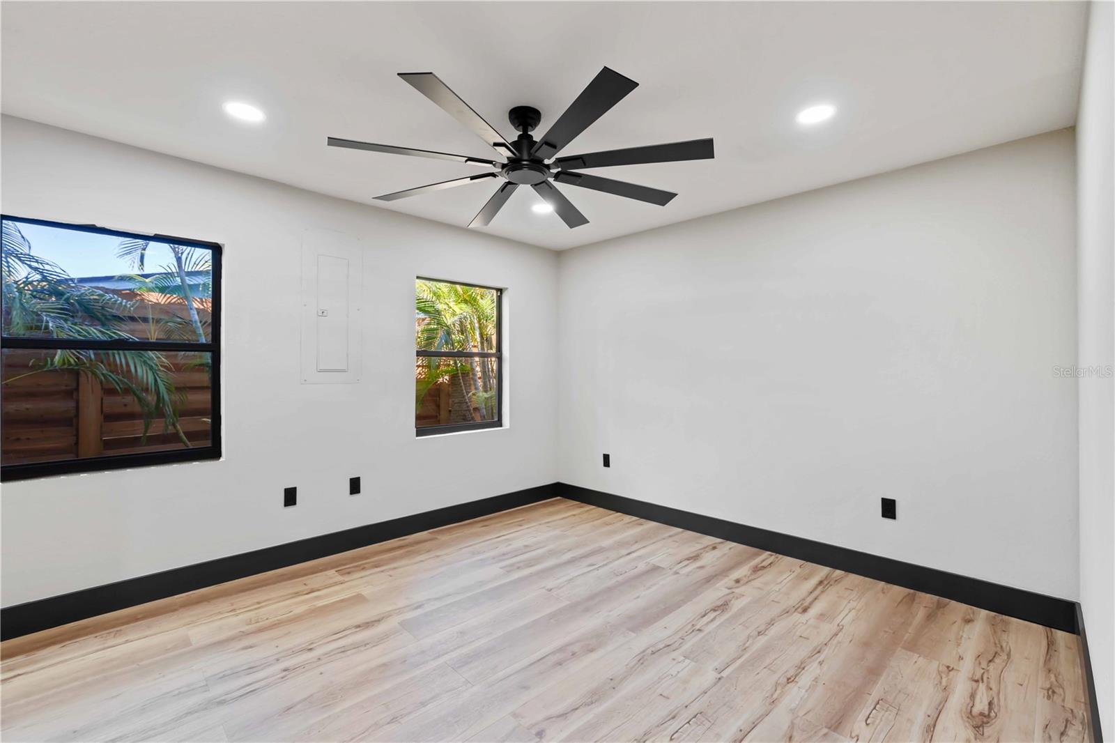 Image 52 of 77 For 4534 Banan Place