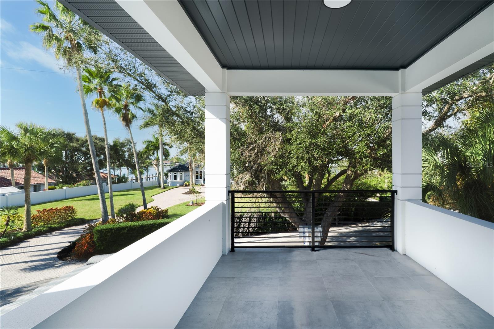 Image 22 of 64 For 2414 Bayshore Road