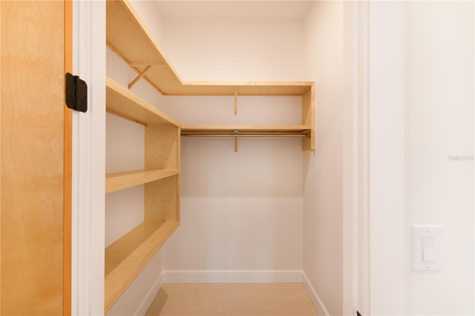 Image 35 of 64 For 2414 Bayshore Road