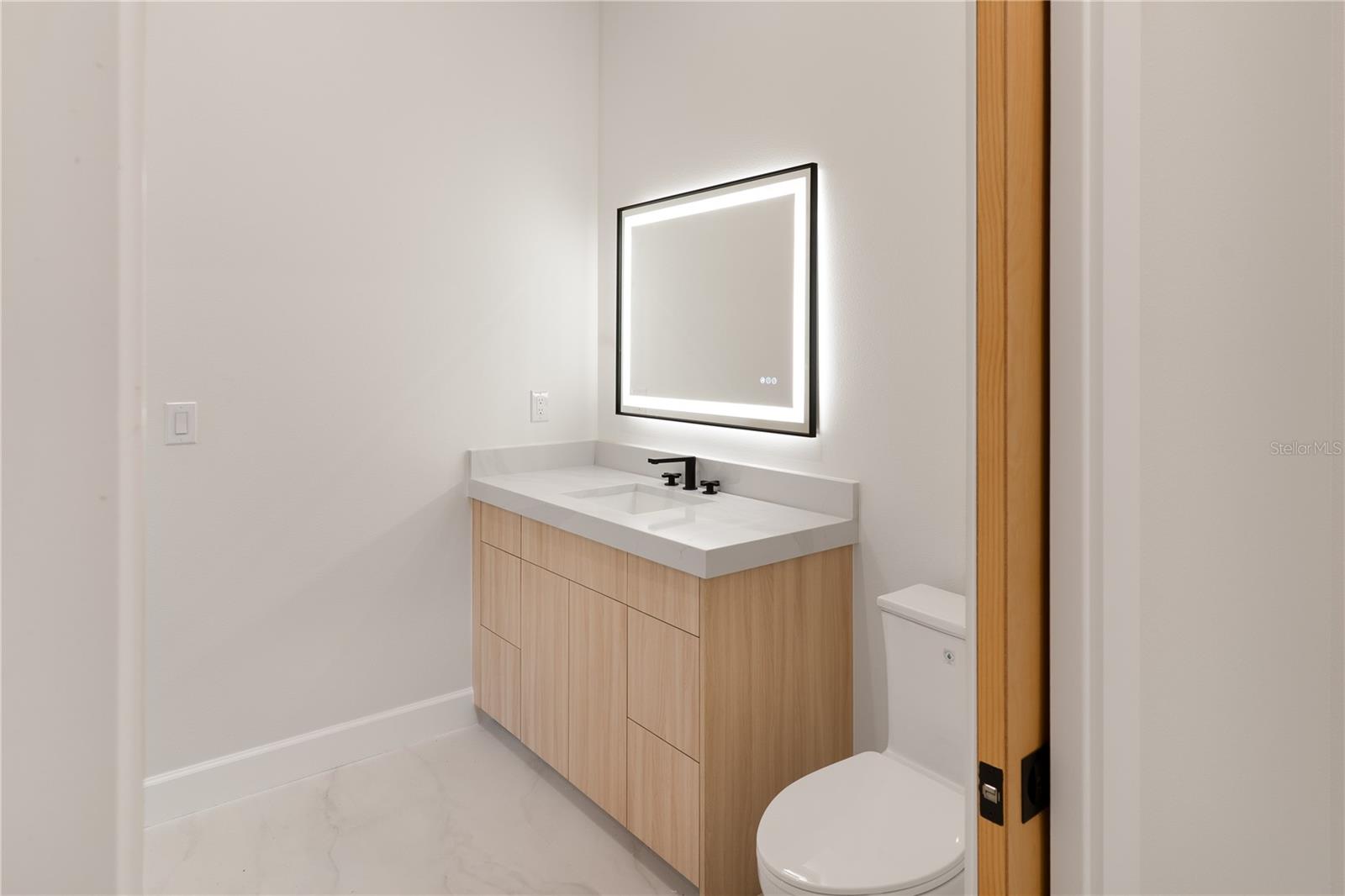 Image 38 of 64 For 2414 Bayshore Road