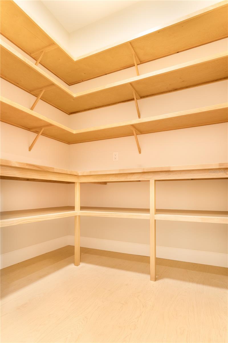 Image 46 of 64 For 2414 Bayshore Road