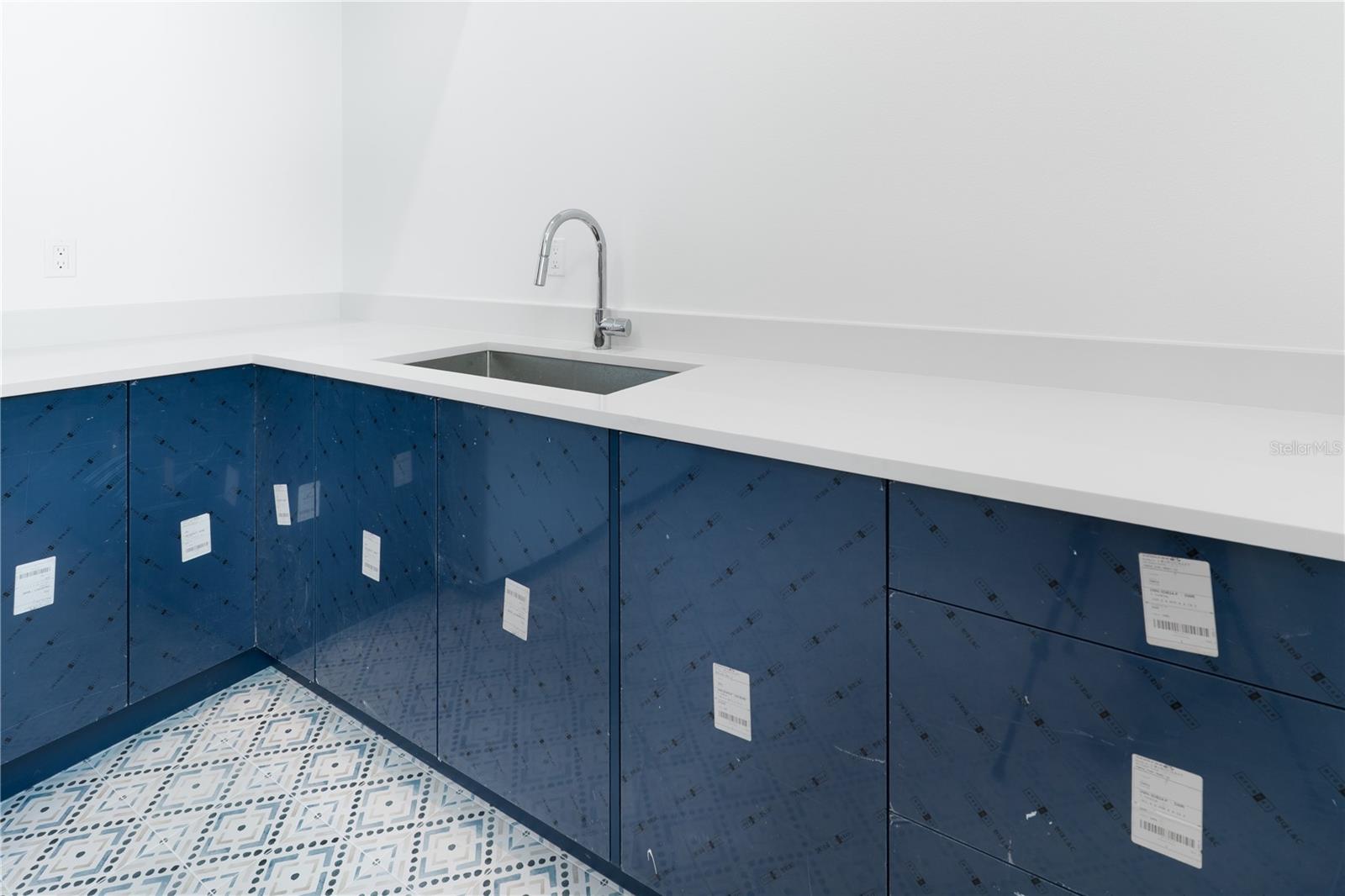 Image 48 of 64 For 2414 Bayshore Road