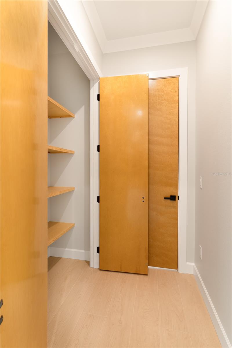 Image 59 of 64 For 2414 Bayshore Road