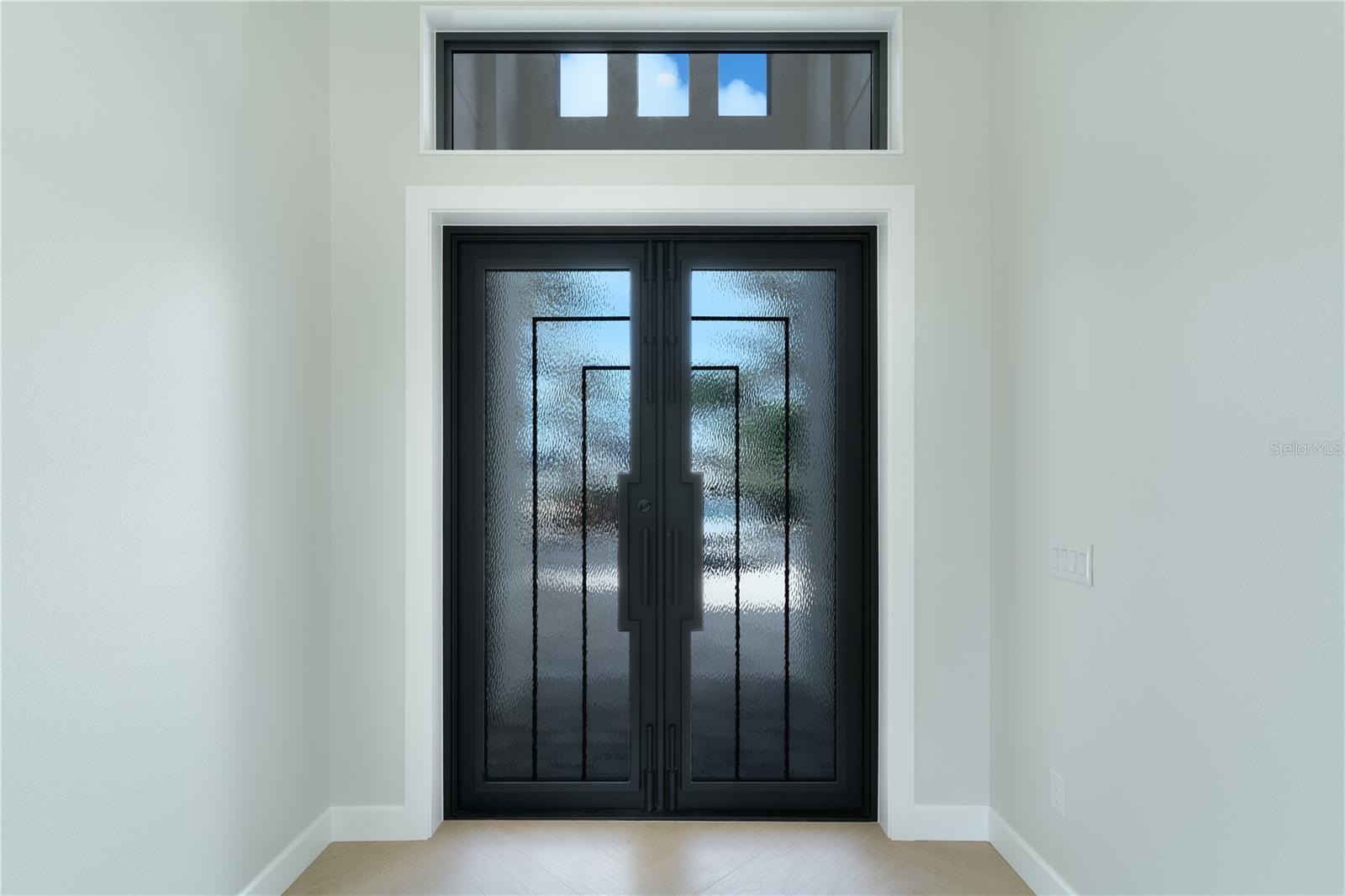 Image 7 of 64 For 2414 Bayshore Road