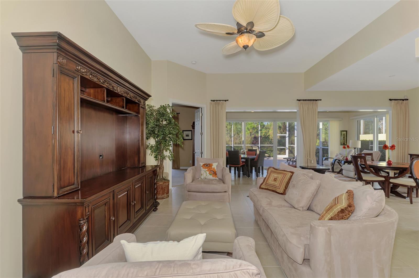 Image 9 of 68 For 5970 Roseto Place