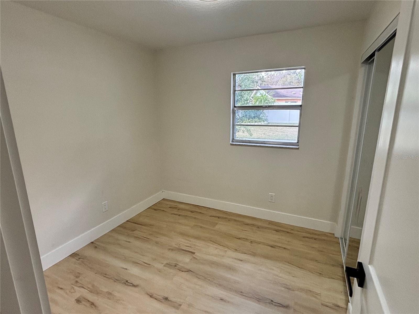 Image 12 of 12 For 8 Kings Circle