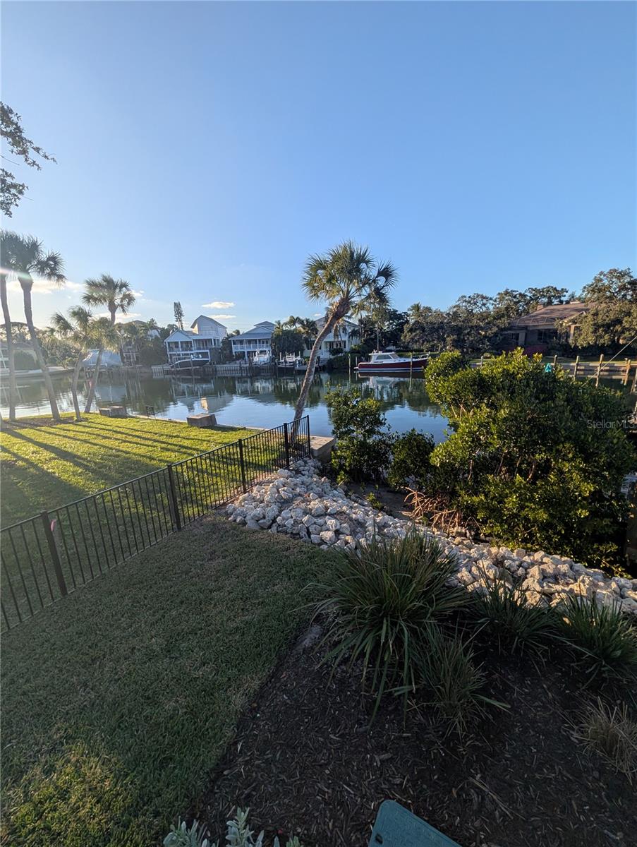 Image 11 of 11 For 527 Venice Lane